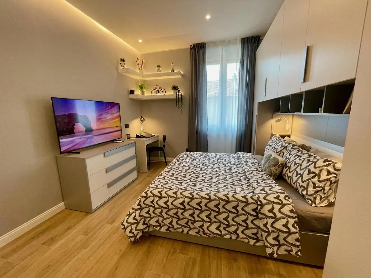Luxury Downtown - Milan Mf Apartments Italië